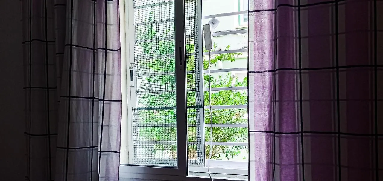 Homestay Sweet Room In Malaga Center 